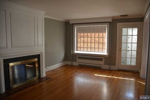 441 Englewood Ave, Teaneck NJ  07666-6039 exterior