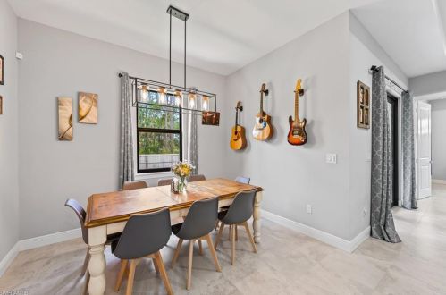 2642 18 Ave, Naples FL 34117-4524 exterior