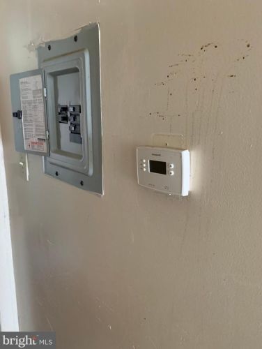 101 6 St, Darby PA 19023-2305 exterior