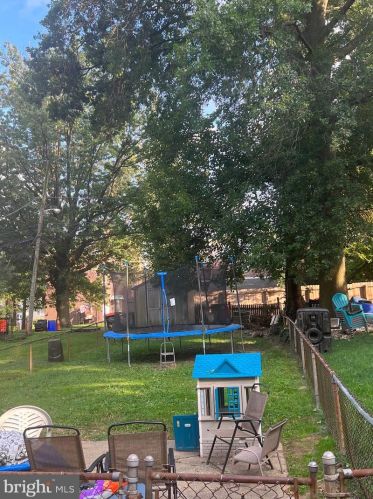 913 21 St, Chester PA 19013-5517 exterior