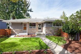 3427 39th Ave, Seattle WA  98199-1919 exterior