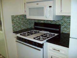 3405 Grooms St, Austin TX  78705-1622 exterior