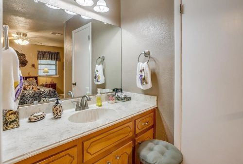 149 Suzanne Ter, Burleson TX 76028-5617 exterior