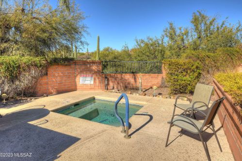 6580 Calle Sin Nombre, Tucson AZ  85718-2078 exterior