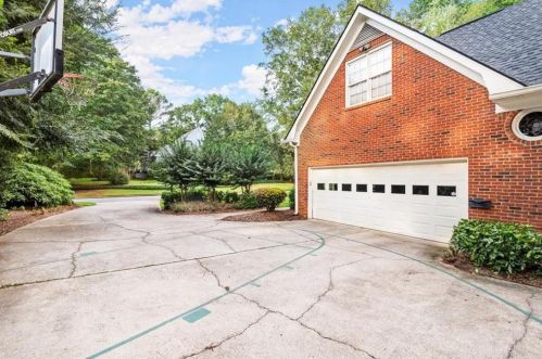 100 Riv Holw Ct, Duluth GA 30096-2414 exterior