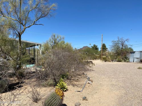 3841 Kay Dr, Tucson, AZ 85735-9432