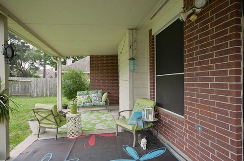 5702 Kelly Ml Ln, Humble TX 77346-2098 exterior