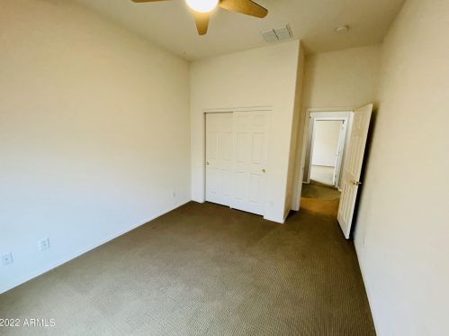 32016 23rd Ave, Phoenix AZ  85085-7050 exterior