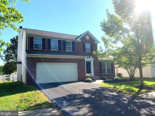 708 Dora Moors Ln, New Castle DE  19720-8764 exterior