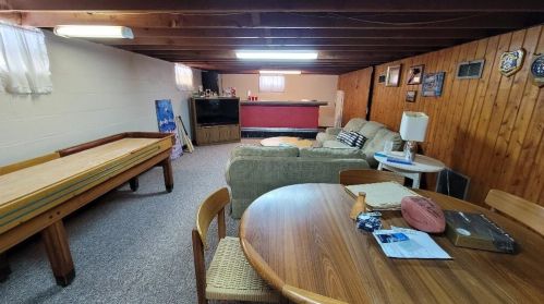 1102 25 St, Menominee MI 49858-2208 exterior