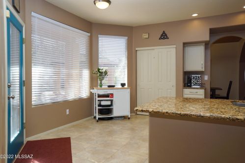 7724 Mcgee Mountain Rd, Tucson AZ 85750-7406 exterior