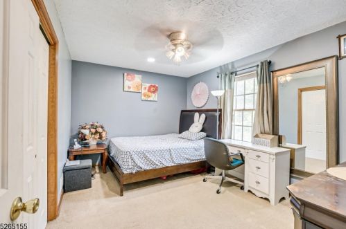 48 Morgan Ln, Bridgewater NJ 08807-3008 exterior