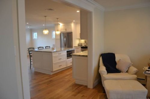 14 Nehring Ave, Babylon NY 11702-2426 exterior