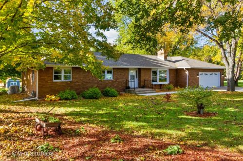 12311 Baker Ter, Bull Valley, IL 60098-8725