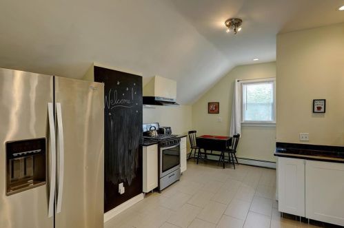 15 Armington Ave, Providence RI 02908-5202 exterior