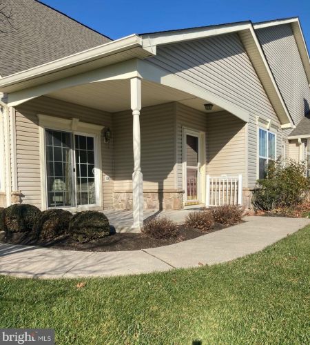 334 Pebble Beach Dr, Limerick, PA 19468-1045