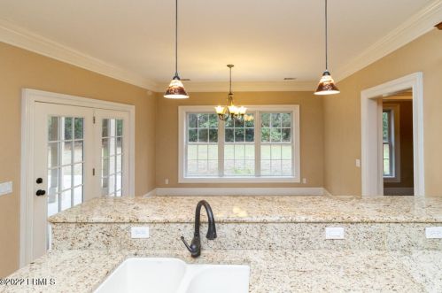 53 Confederate Ave, Bluffton SC 29910-7229 exterior