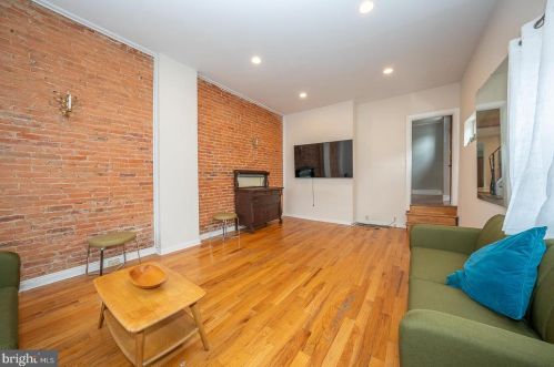 1309 Dickinson St, Philadelphia PA 19147-6221 exterior