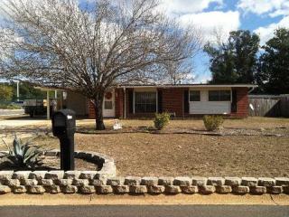 5594 Oriole St, Milton, FL 32570-3892