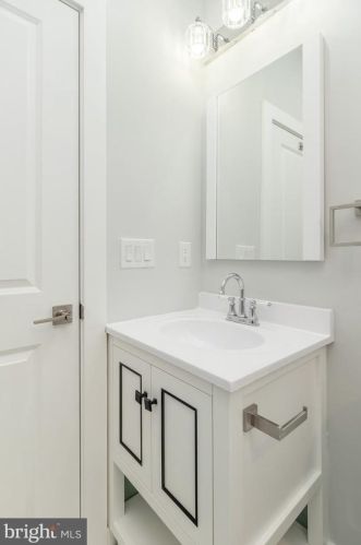 1720 22nd St, Philadelphia PA 19145-1943 exterior