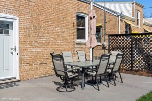 4815 Mulligan Ave, Chicago IL 60630-2921 exterior