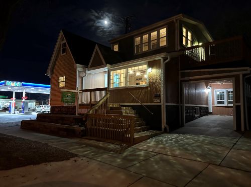 1115 Oklahoma Ave, Milwaukee, WI 53215-4617