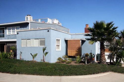 900 Ocean Dr, Oxnard CA  93035-4438 exterior