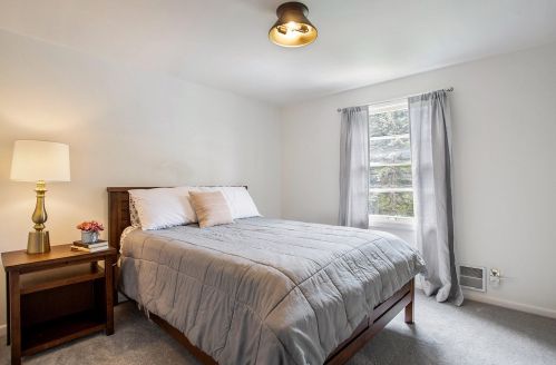 2089 9 St, Kalamazoo MI 49009-8552 exterior