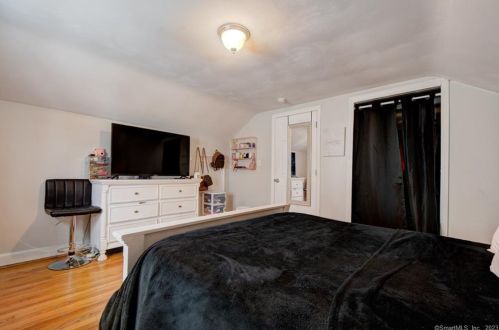 94 Hillcrest Ave, New Britain CT  06053-2539 exterior