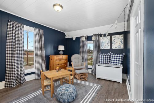 522 Bridge St, Belding MI  48809-1208 exterior