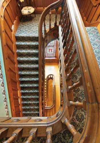 5501 Elgin St, Pittsburgh PA 15206-1432 exterior