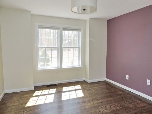 37 Curtisville Rd, Concord NH 03301-5906 exterior