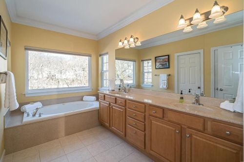 1039 Barberry Ln, Saint Louis MO 63122-5113 exterior