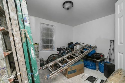 862 Mitchell St, Atlanta GA 30303-3550 exterior