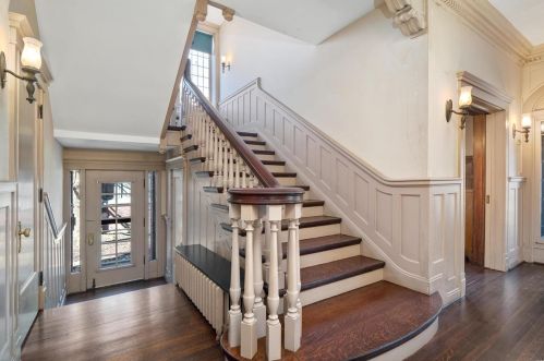 16 Kingsbury Pl, Saint Louis MO 63112-1825 exterior