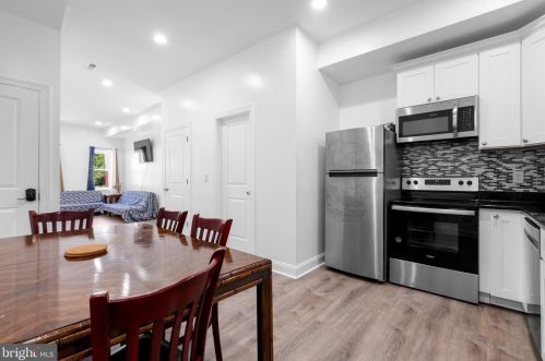 1725 Marshall St, Philadelphia PA 19120-0037 exterior