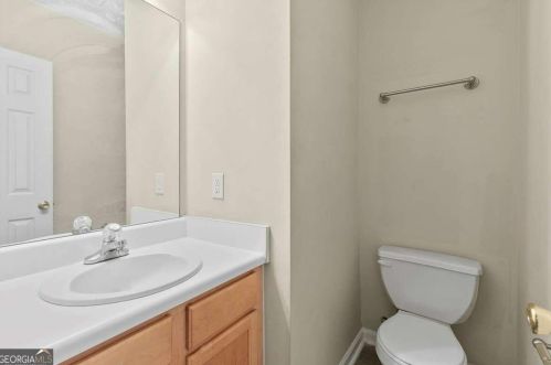 351 Parkview Manor Dr, Tucker GA  30084-8914 exterior