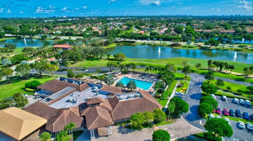 6627 Via Regina, Boca Raton FL 33433-3919 exterior