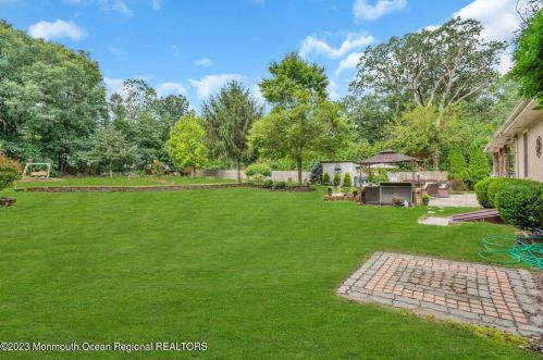 330 Chandler Rd, Jackson Twp NJ 08527-4322 exterior