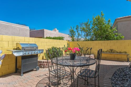 7451 Placita Luz De La Luna, Tucson AZ  85715-2834 exterior