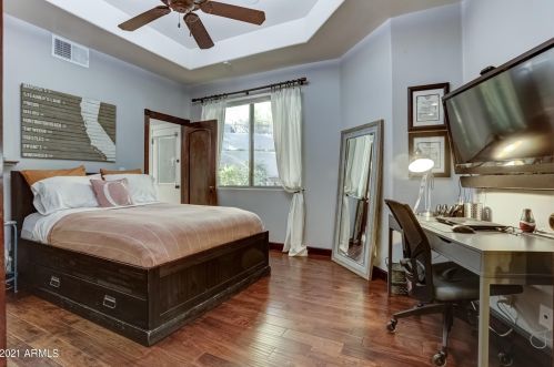 13841 Cyn Dr, Phoenix AZ 85016-2403 exterior