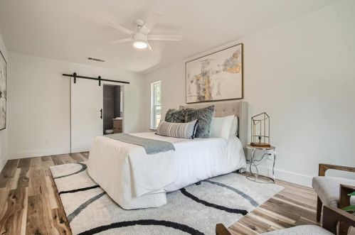 2807 Cornish Cir, Austin TX 78745-4706 exterior