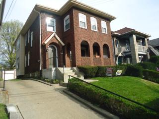 2351 Tilbury Ave, Pittsburgh PA  15217-2455 exterior