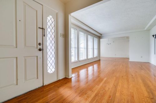 6937 Delmeta Dr, Dallas TX 75248-5529 exterior