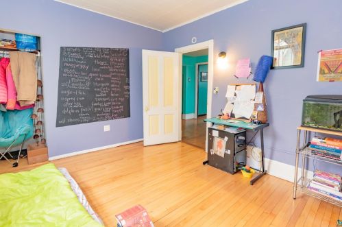 1721 1 St, Duluth MN 55806-2146 exterior