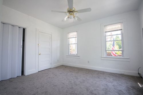 305 Totowa Rd, Paterson NJ 07512-2071 exterior