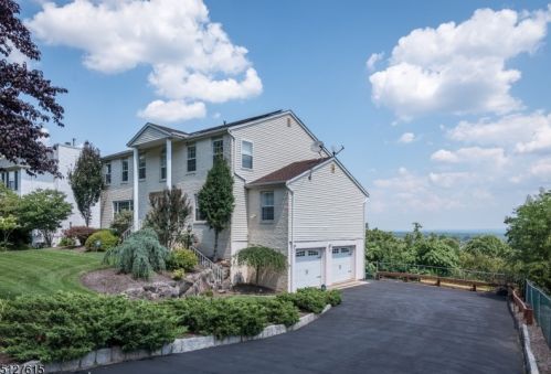 24 Brownstone Ter, Paterson NJ  07506-3447 exterior