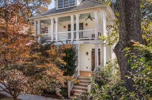 1625 Flat Shoals Rd, Atlanta GA  30349-6151 exterior