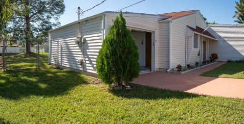 112 Crescent Ave, Fort Pierce, FL 34984-4327