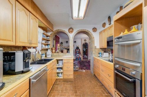 12422 Deer Trak, Austin TX 78727-5746 exterior